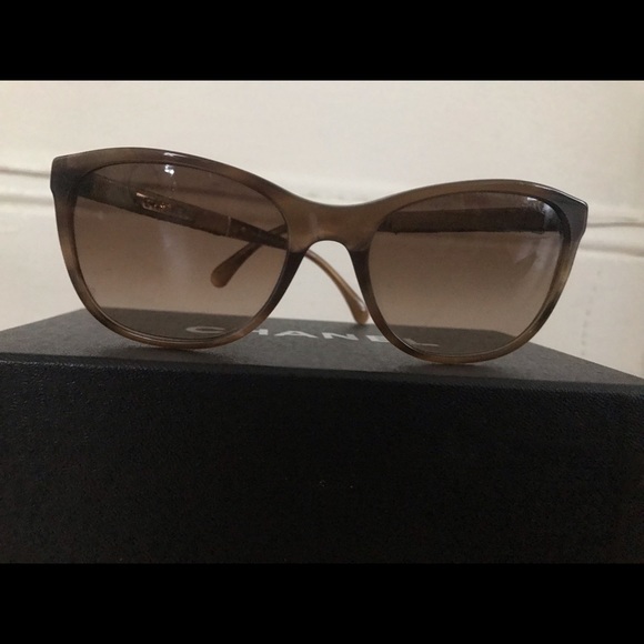 Chanel Sunglasses - Picture 5 of 8